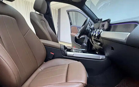 Mercedes-Benz GLB, 2022 год, 2 045 000 рублей, 21 фотография