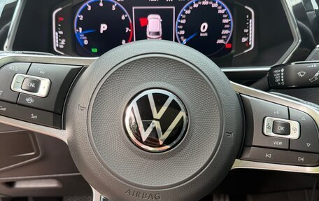 Volkswagen Tiguan II, 2021 год, 4 000 000 рублей, 9 фотография