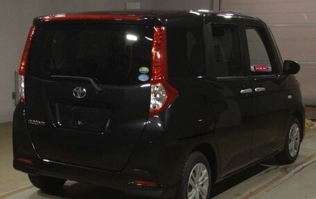 Toyota Roomy I, 2023 год, 850 000 рублей, 2 фотография