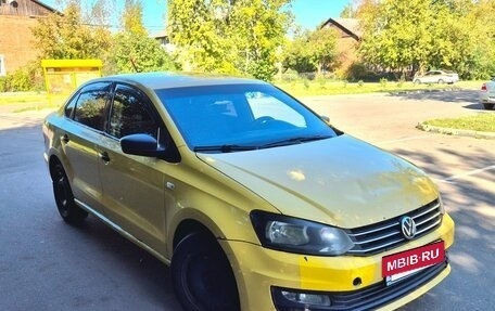 Volkswagen Polo VI (EU Market), 2017 год, 365 000 рублей, 2 фотография