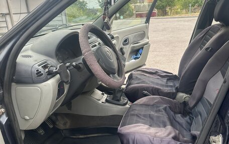 Renault Symbol I, 2004 год, 130 000 рублей, 2 фотография