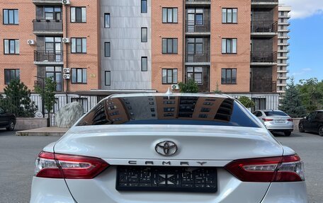 Toyota Camry, 2020 год, 2 300 000 рублей, 5 фотография