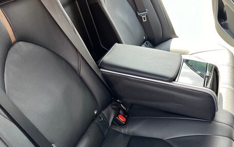 Toyota Camry, 2020 год, 2 300 000 рублей, 12 фотография