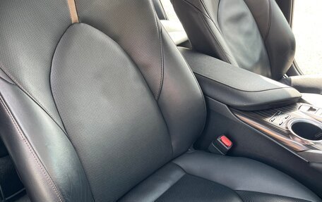 Toyota Camry, 2020 год, 2 300 000 рублей, 13 фотография