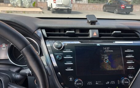 Toyota Camry, 2020 год, 2 300 000 рублей, 14 фотография