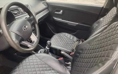 KIA Rio III рестайлинг, 2013 год, 800 000 рублей, 10 фотография