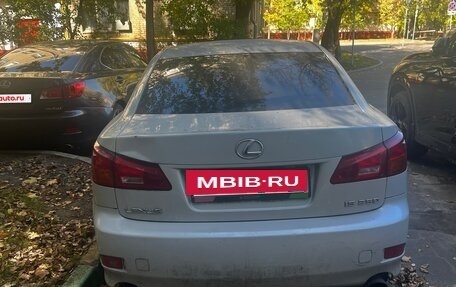 Lexus IS II рестайлинг 2, 2006 год, 700 000 рублей, 6 фотография