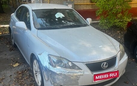 Lexus IS II рестайлинг 2, 2006 год, 700 000 рублей, 4 фотография