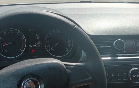 Skoda Rapid I, 2017 год, 1 000 000 рублей, 11 фотография