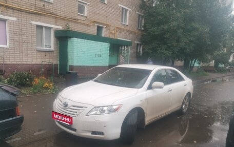 Toyota Camry, 2006 год, 700 000 рублей, 2 фотография