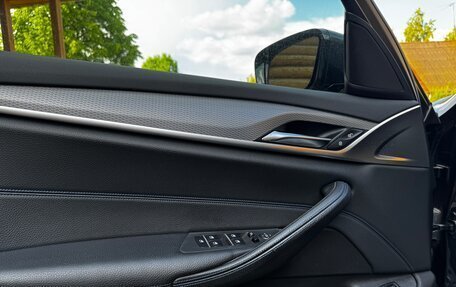 BMW 5 серия, 2018 год, 3 500 000 рублей, 10 фотография