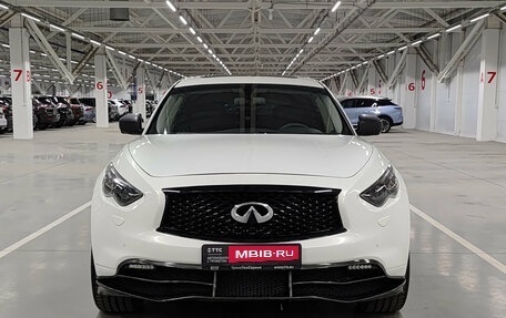 Infiniti QX70, 2013 год, 2 100 000 рублей, 6 фотография