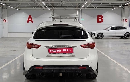 Infiniti QX70, 2013 год, 2 100 000 рублей, 10 фотография