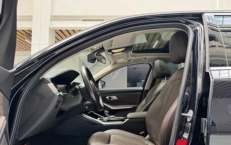BMW 3 серия, 2022 год, 2 890 900 рублей, 12 фотография