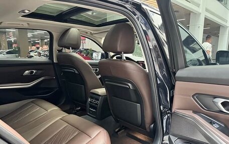 BMW 3 серия, 2022 год, 2 890 900 рублей, 16 фотография