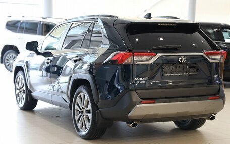 Toyota RAV4, 2019 год, 3 850 000 рублей, 11 фотография