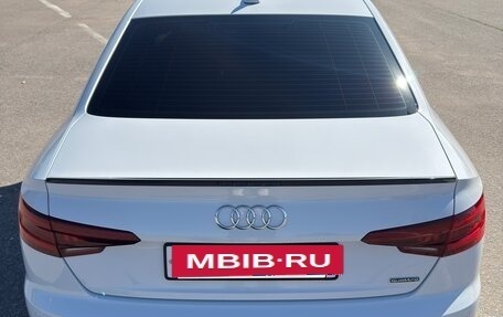 Audi A4, 2017 год, 2 850 000 рублей, 6 фотография