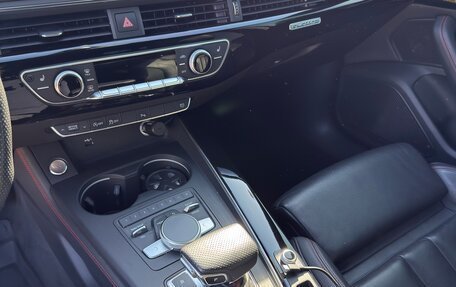 Audi A4, 2017 год, 2 850 000 рублей, 16 фотография