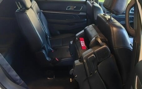 Ford Explorer VI, 2016 год, 2 499 000 рублей, 7 фотография