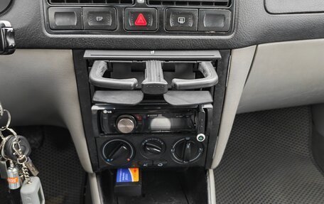 Volkswagen Golf IV, 2002 год, 1 110 000 рублей, 12 фотография