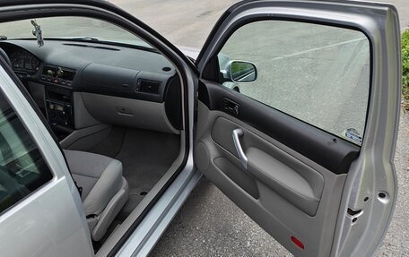 Volkswagen Golf IV, 2002 год, 1 110 000 рублей, 8 фотография
