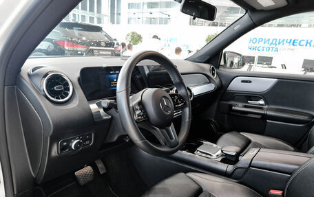 Mercedes-Benz GLB, 2021 год, 2 830 000 рублей, 16 фотография
