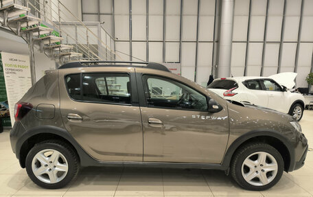 Renault Sandero II рестайлинг, 2018 год, 980 000 рублей, 4 фотография
