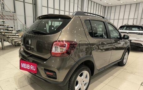 Renault Sandero II рестайлинг, 2018 год, 980 000 рублей, 5 фотография