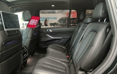 BMW X7, 2021 год, 7 030 000 рублей, 12 фотография