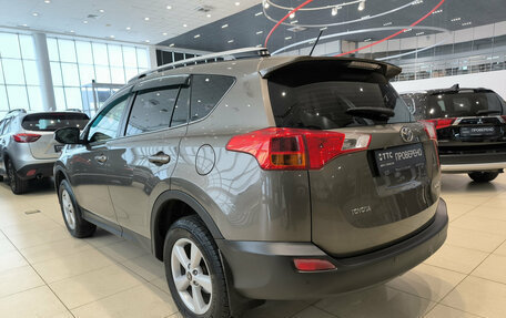 Toyota RAV4, 2014 год, 1 650 000 рублей, 7 фотография