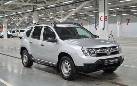 Renault Duster I рестайлинг, 2017 год, 1 015 000 рублей, 3 фотография
