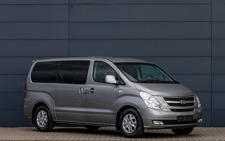 Hyundai Grand Starex Grand Starex I рестайлинг 2, 2011 год, 1 855 000 рублей, 3 фотография