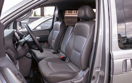 Hyundai Grand Starex Grand Starex I рестайлинг 2, 2011 год, 1 855 000 рублей, 11 фотография