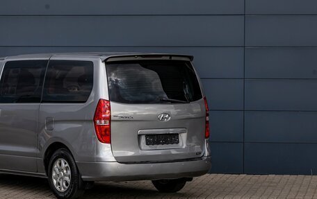Hyundai Grand Starex Grand Starex I рестайлинг 2, 2011 год, 1 855 000 рублей, 10 фотография