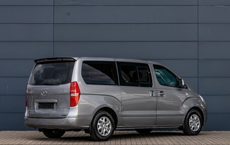 Hyundai Grand Starex Grand Starex I рестайлинг 2, 2011 год, 1 855 000 рублей, 6 фотография