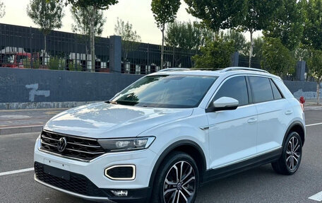 Volkswagen T-Roc I, 2022 год, 1 750 000 рублей, 4 фотография