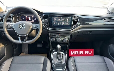 Volkswagen T-Roc I, 2022 год, 1 750 000 рублей, 7 фотография