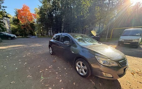 Opel Astra J, 2011 год, 550 000 рублей, 7 фотография
