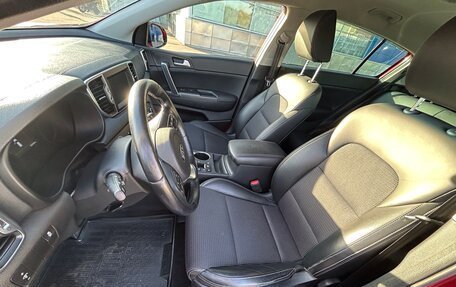 KIA Sportage IV рестайлинг, 2017 год, 1 999 000 рублей, 8 фотография