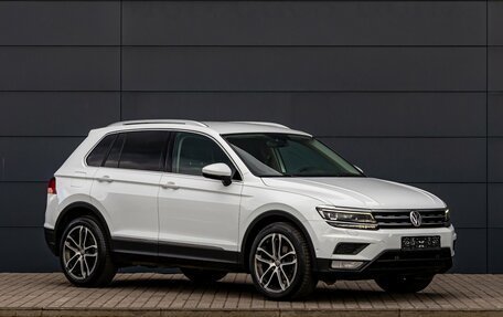Volkswagen Tiguan II, 2017 год, 2 195 000 рублей, 3 фотография