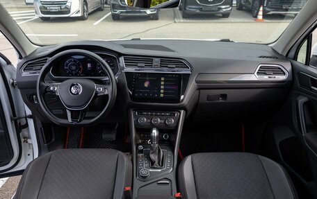 Volkswagen Tiguan II, 2017 год, 2 195 000 рублей, 18 фотография
