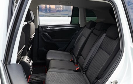 Volkswagen Tiguan II, 2017 год, 2 195 000 рублей, 19 фотография