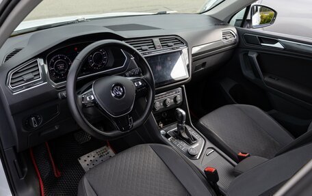 Volkswagen Tiguan II, 2017 год, 2 195 000 рублей, 15 фотография