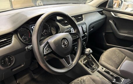 Skoda Octavia, 2018 год, 1 690 000 рублей, 8 фотография