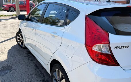 Hyundai Solaris II рестайлинг, 2013 год, 820 000 рублей, 4 фотография