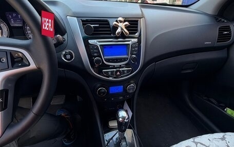 Hyundai Solaris II рестайлинг, 2013 год, 820 000 рублей, 8 фотография