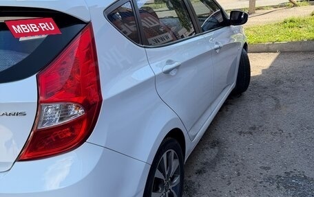 Hyundai Solaris II рестайлинг, 2013 год, 820 000 рублей, 5 фотография