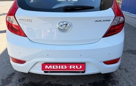Hyundai Solaris II рестайлинг, 2013 год, 820 000 рублей, 3 фотография