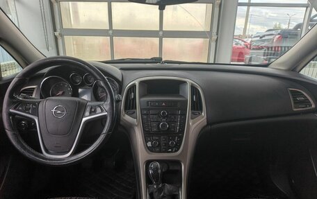 Opel Astra J, 2010 год, 439 000 рублей, 8 фотография