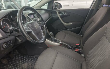 Opel Astra J, 2010 год, 439 000 рублей, 11 фотография
